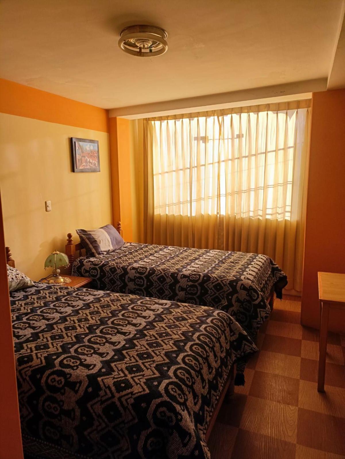 Hostal Vista Al Lago Titicaca Puno Exterior photo